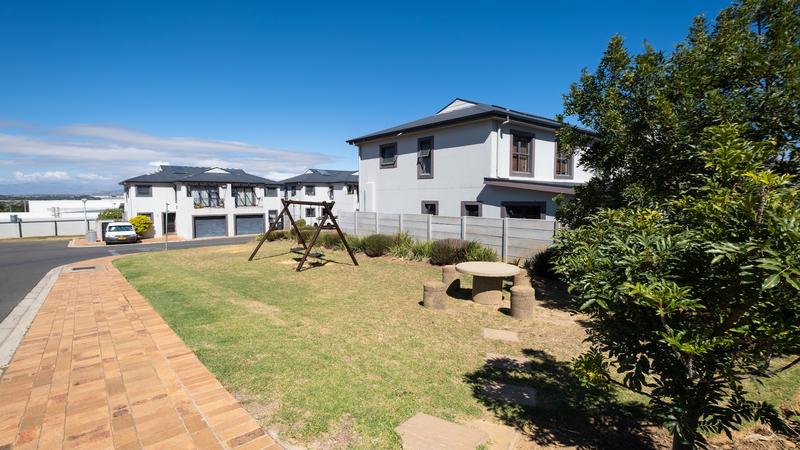 3 Bedroom Property for Sale in Langeberg Ridge Western Cape